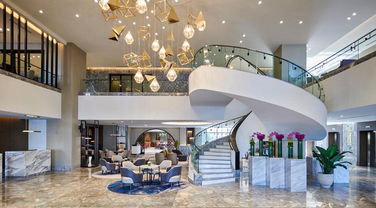 Crowne Plaza - West Cairo Arkan By Ihg 6th of October City Esterno foto The lobby of the hotel