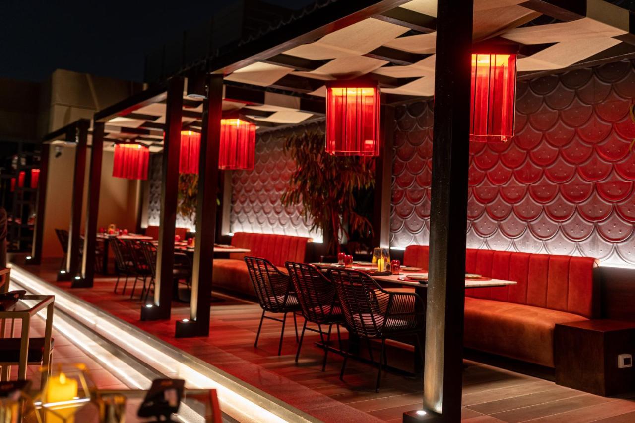 Crowne Plaza - West Cairo Arkan By Ihg 6th of October City Esterno foto The interior of the restaurant